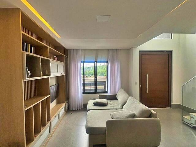 #CAVR38 - Casa para Venda em Cajamar - SP